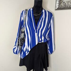 Blue and white striped truth xl